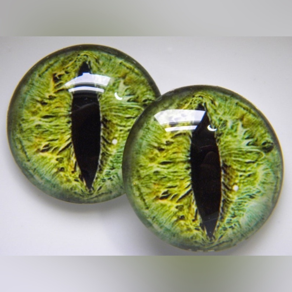 NWOT Crafting 3D Dragon Cat Snake Eyes 4pack Green Yellow Black